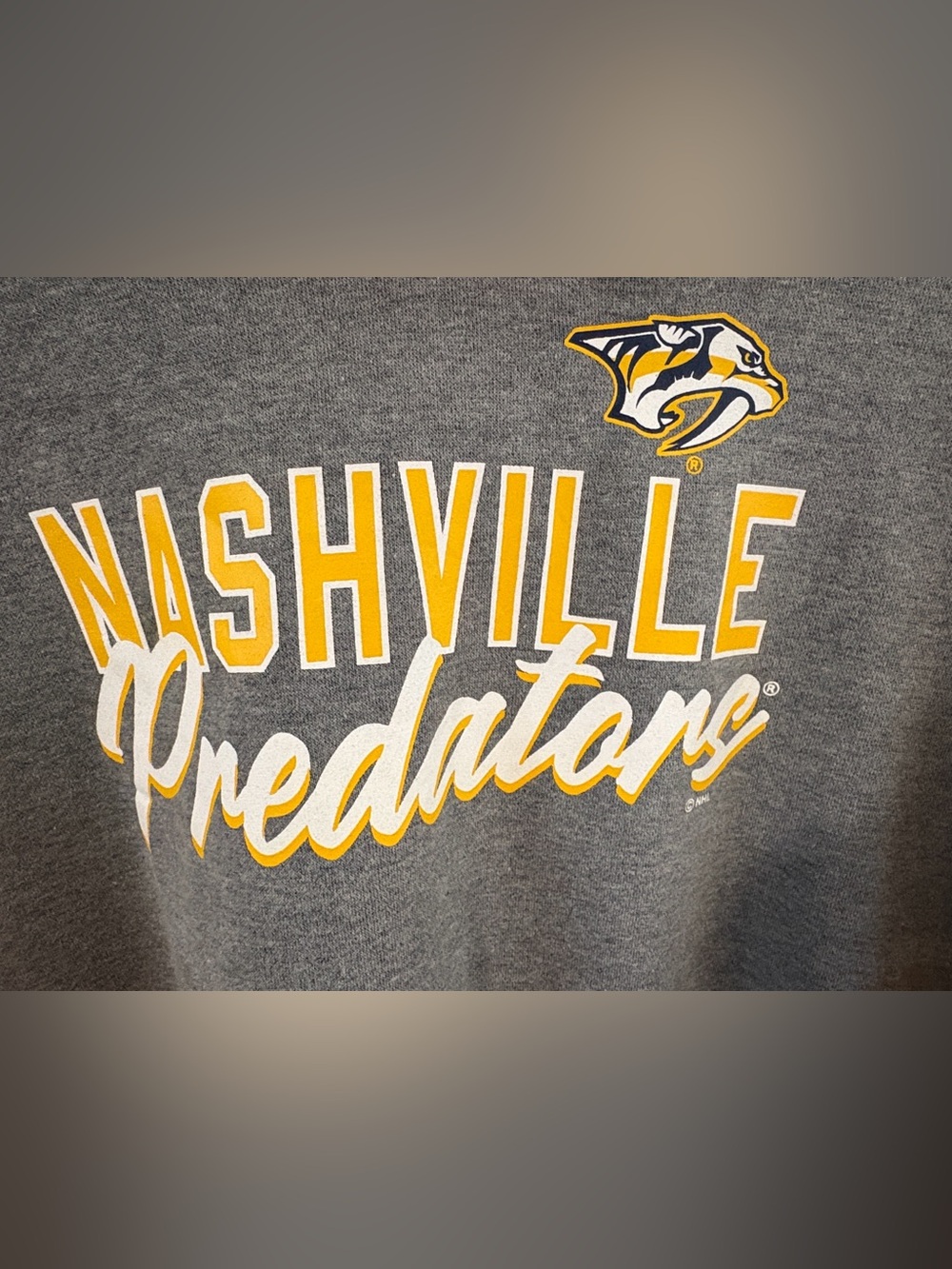 Fanatics • NHL Nashville Predators Women’s Sweatshirt - Picture 3 of 4